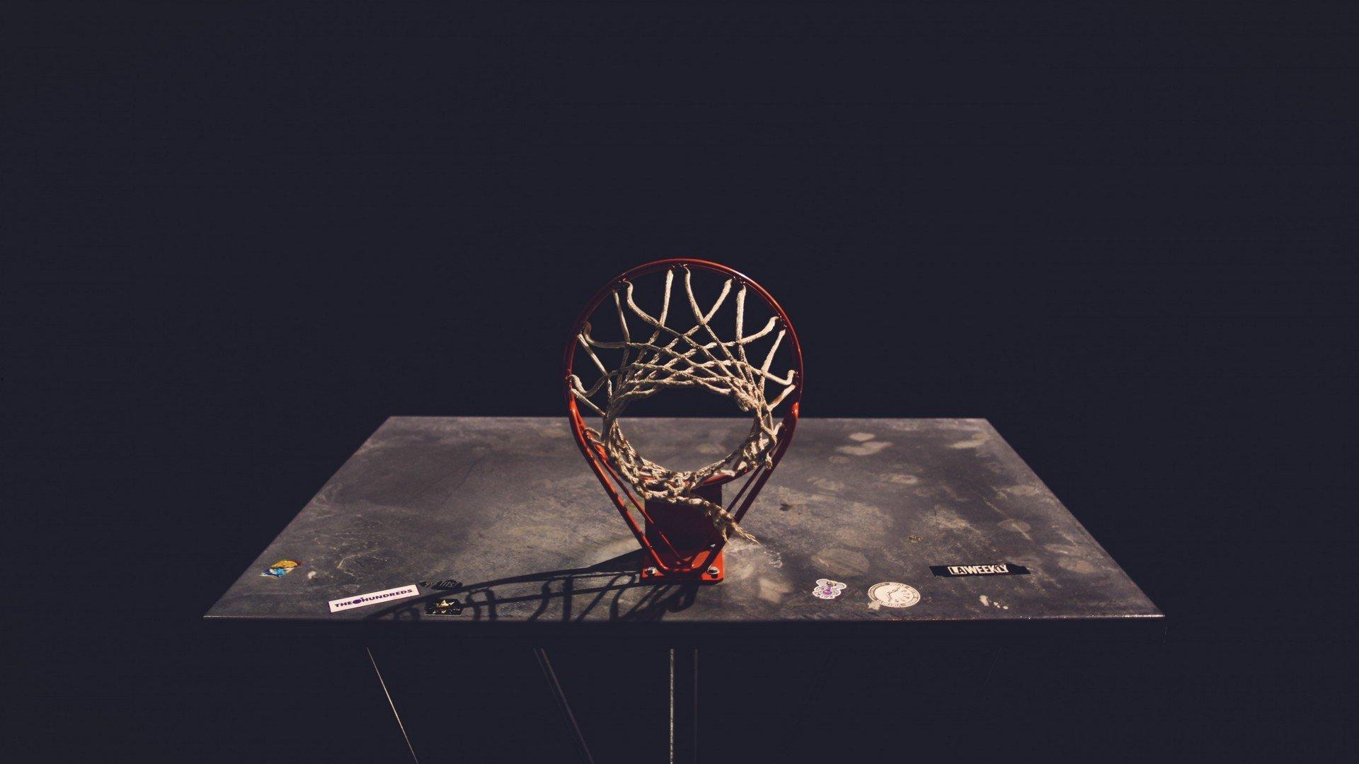 巴萨签下拉什福德后财政紧张，特尔施特根与保-维克托或离队引关注